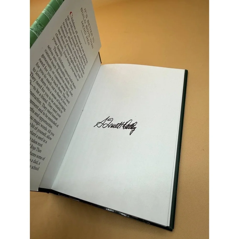 It's Better to‎ Build Boys Than Mend Men by S Truett Cathy 2004 Hardcover Signed